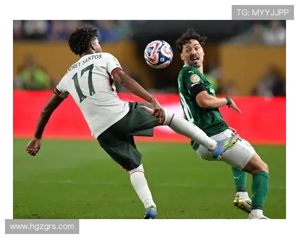 帕尔梅拉斯主帅盛赞21岁小将阿兰表现突出称其应获得薪资提升