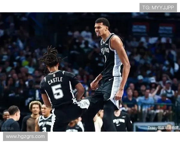 探花埃奇库姆首节火力全开9中5狂砍14分3三分帮助球队领先